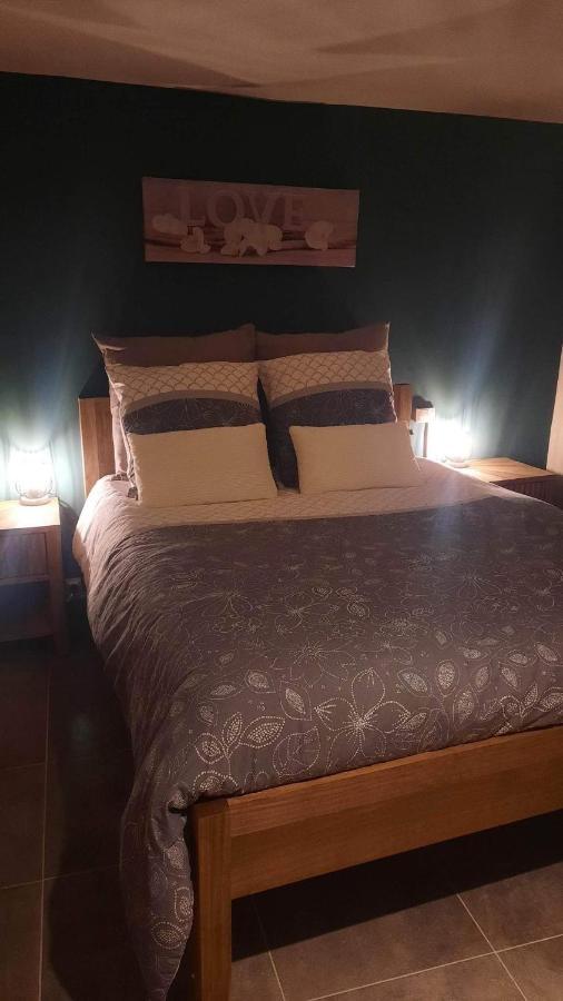 Bed and Breakfast Les Cedres Bleus Saint-Medard-de-Mussidan Exterior foto