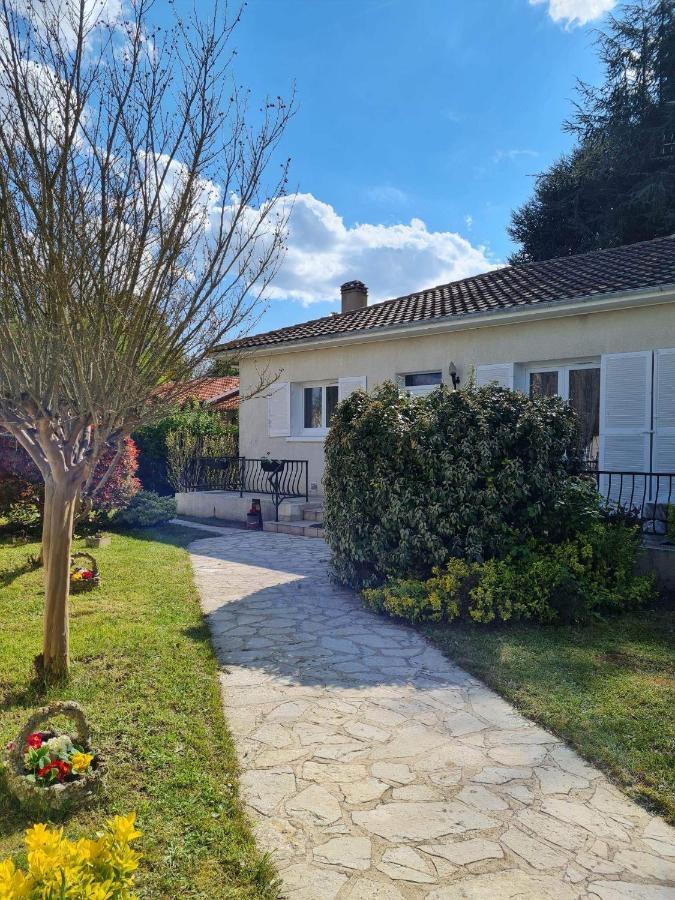 Bed and Breakfast Les Cedres Bleus Saint-Medard-de-Mussidan Exterior foto