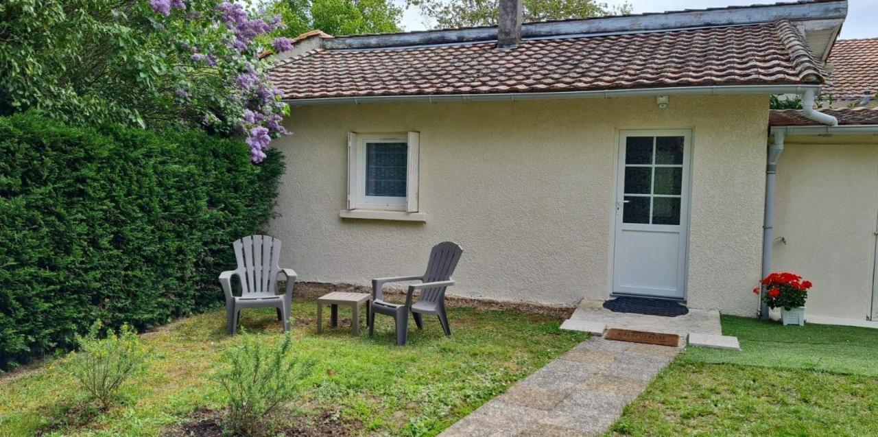 Bed and Breakfast Les Cedres Bleus Saint-Medard-de-Mussidan Exterior foto
