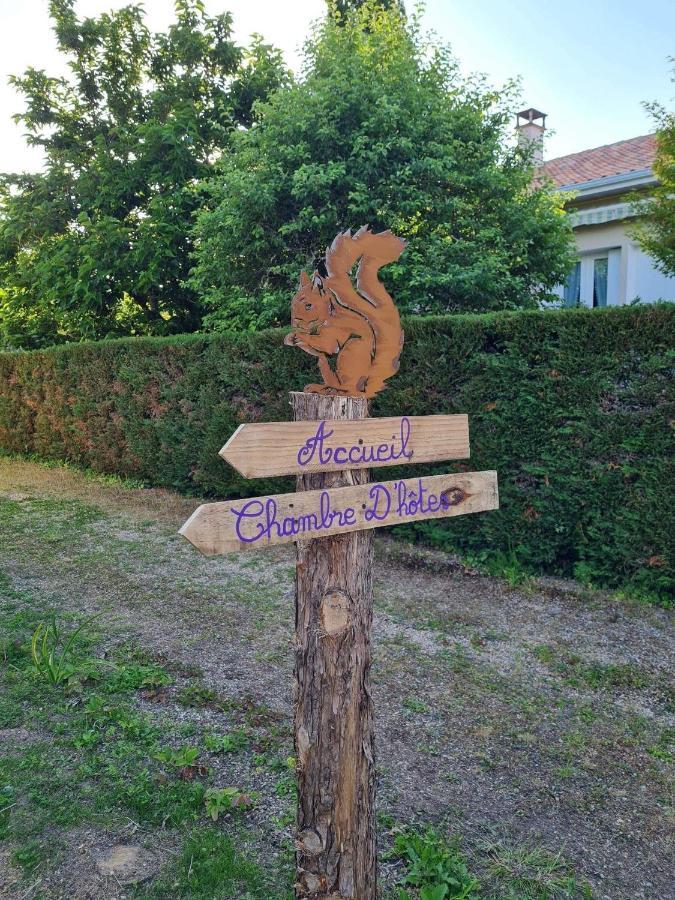 Bed and Breakfast Les Cedres Bleus Saint-Medard-de-Mussidan Exterior foto