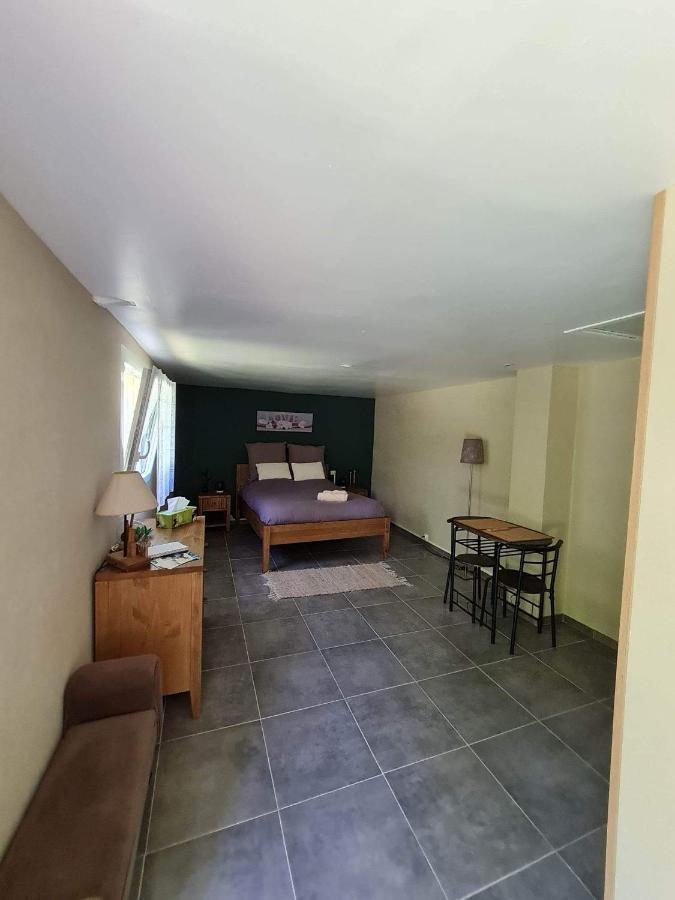 Bed and Breakfast Les Cedres Bleus Saint-Medard-de-Mussidan Exterior foto