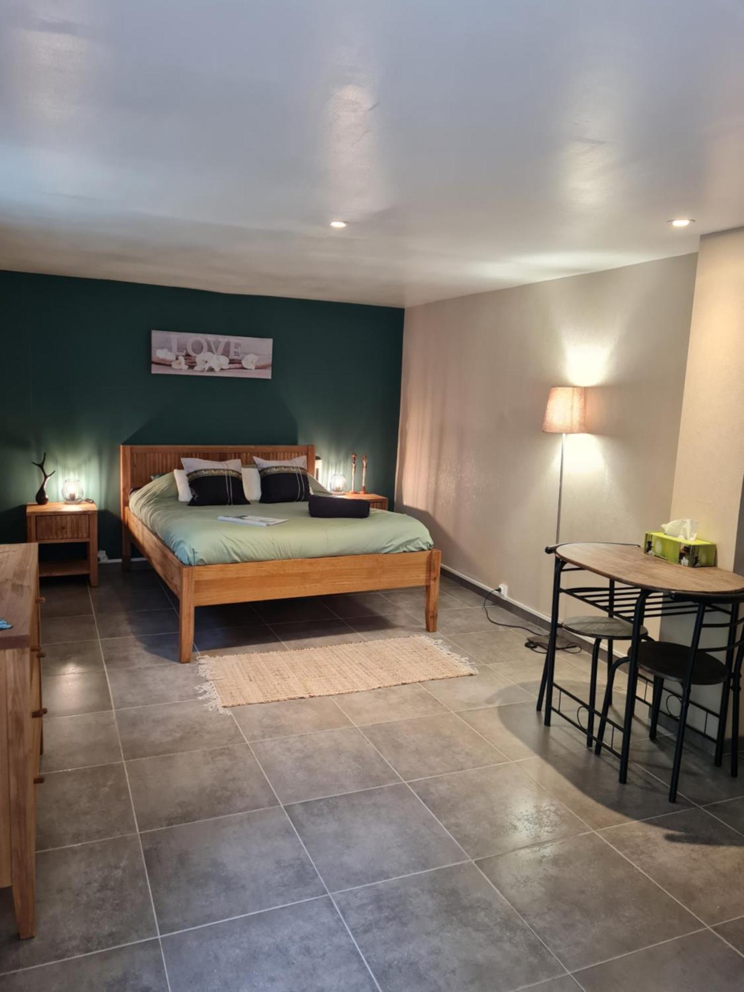 Bed and Breakfast Les Cedres Bleus Saint-Medard-de-Mussidan Exterior foto