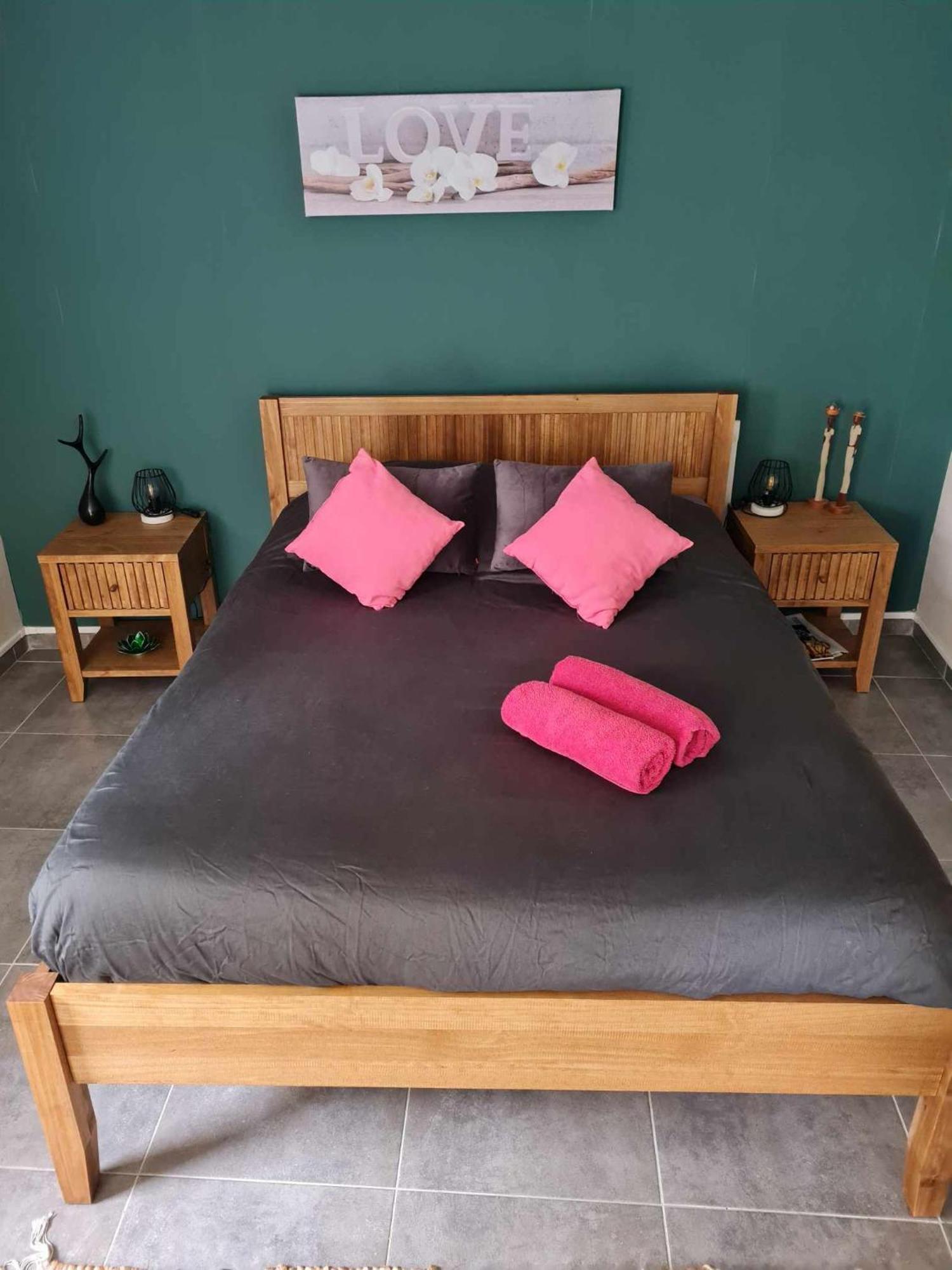 Bed and Breakfast Les Cedres Bleus Saint-Medard-de-Mussidan Exterior foto